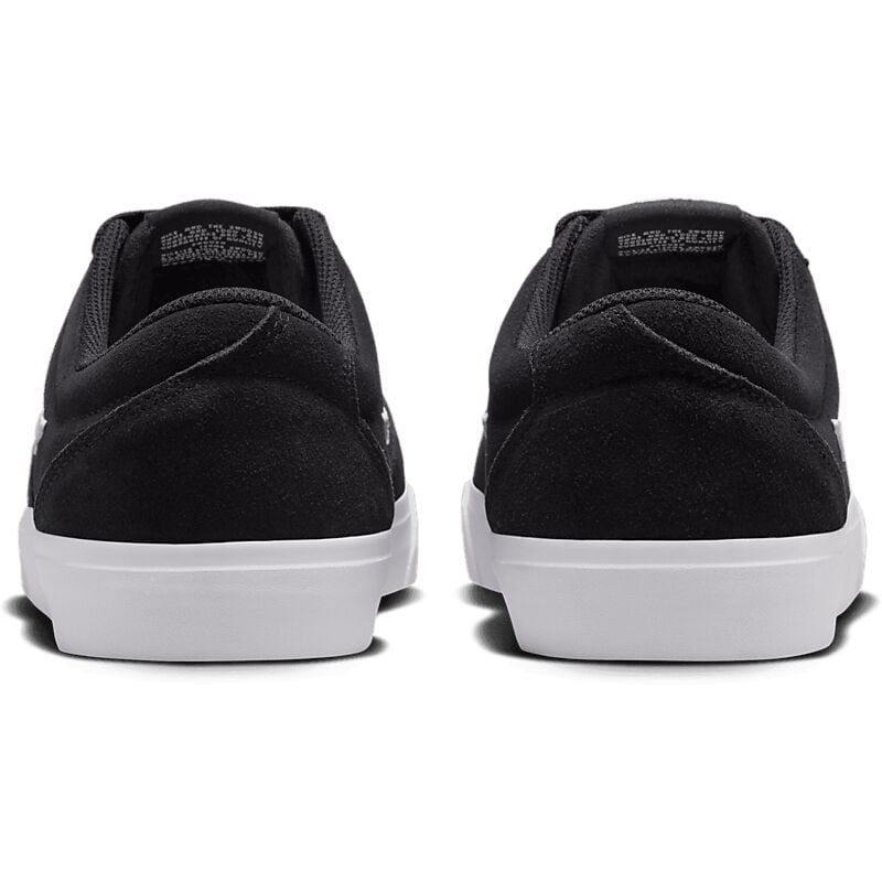 NIKE M Charge Suede på