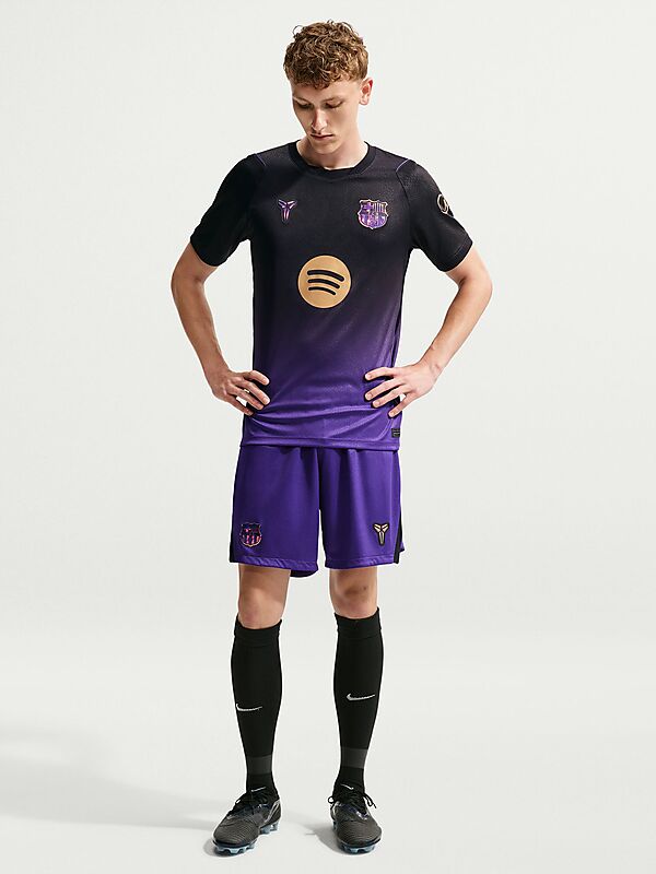NIKE FCB M NK DF JSY SS STAD AW på