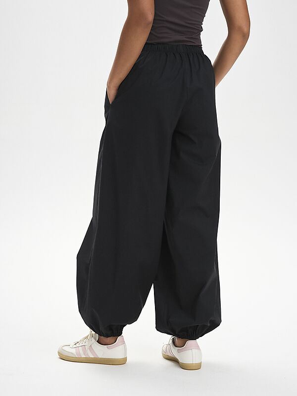 SOC W WOVEN BALLOON PANT på
