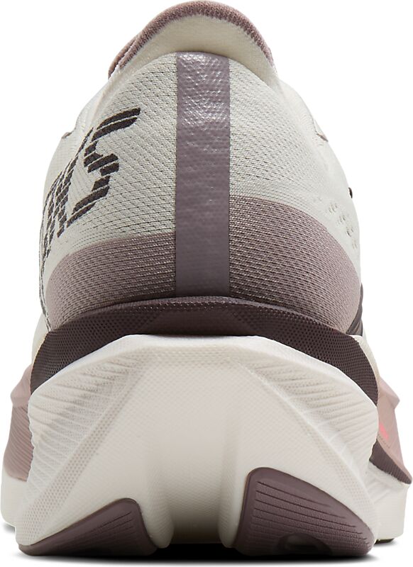 BROOKS W HYPERION MAX 4 på