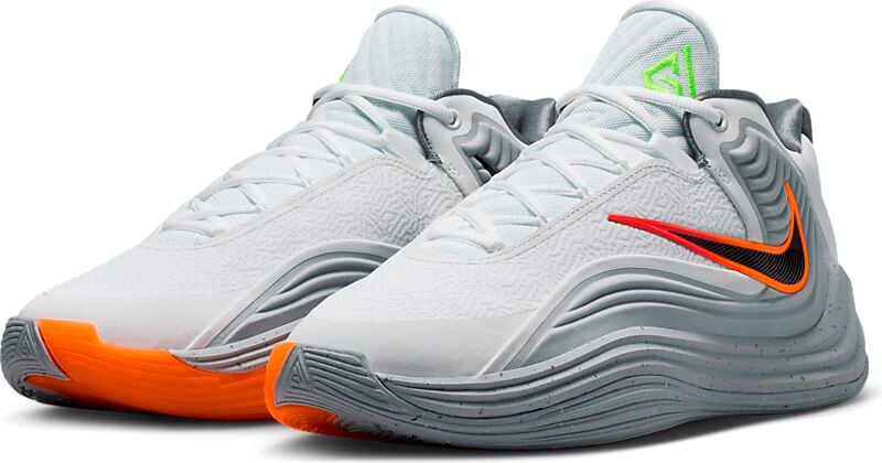 NIKE Giannis Freak 7 på