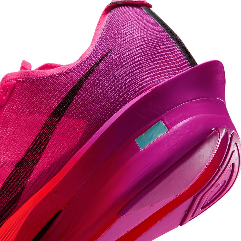 NIKE W Zoomx Vaporfly Next% 4 på
