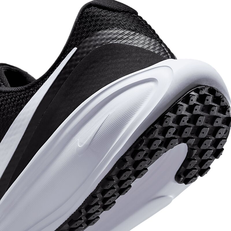 NIKE W Revolution 8 på