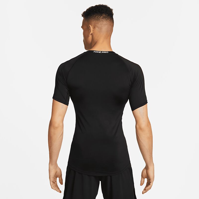 NIKE M Np Df Tight Top Ss på