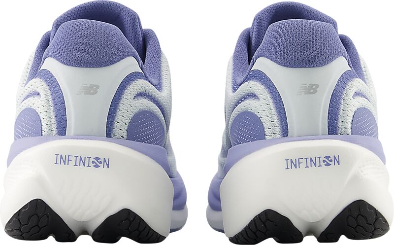 NEW BALANCE W 1080 V15 på