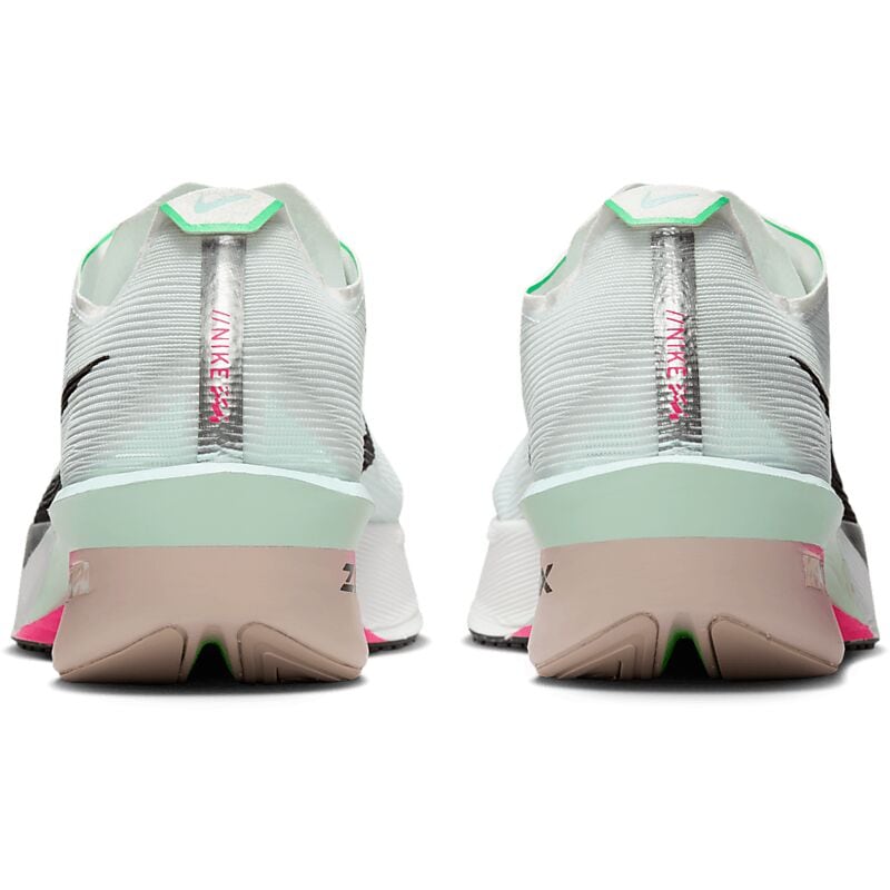 NIKE W Zoomx Vaporfly Next% 4 på