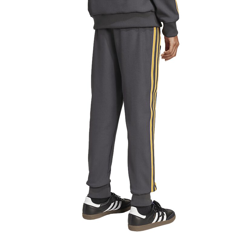 ADIDAS ORIGINALS Mufc Icon Tp Y på