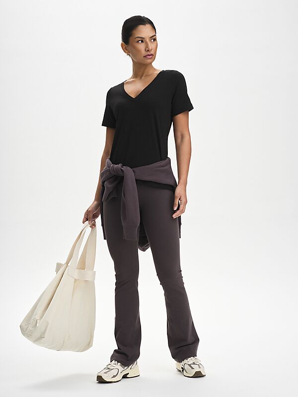 SOC W REGULAR FIT V-NECK TEE på