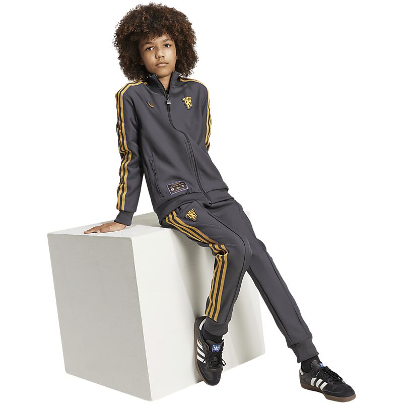 ADIDAS ORIGINALS Mufc Icon Tp Y på