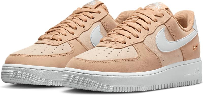 NIKE W AIR FORCE 1 '07 LOW SE på
