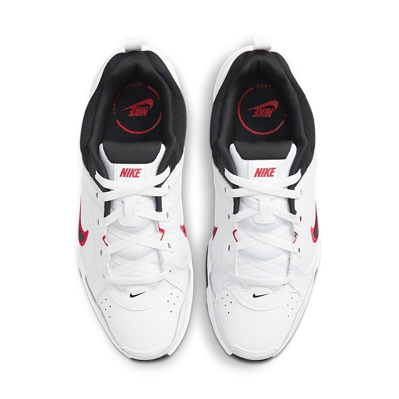 NIKE M Defy All Day på