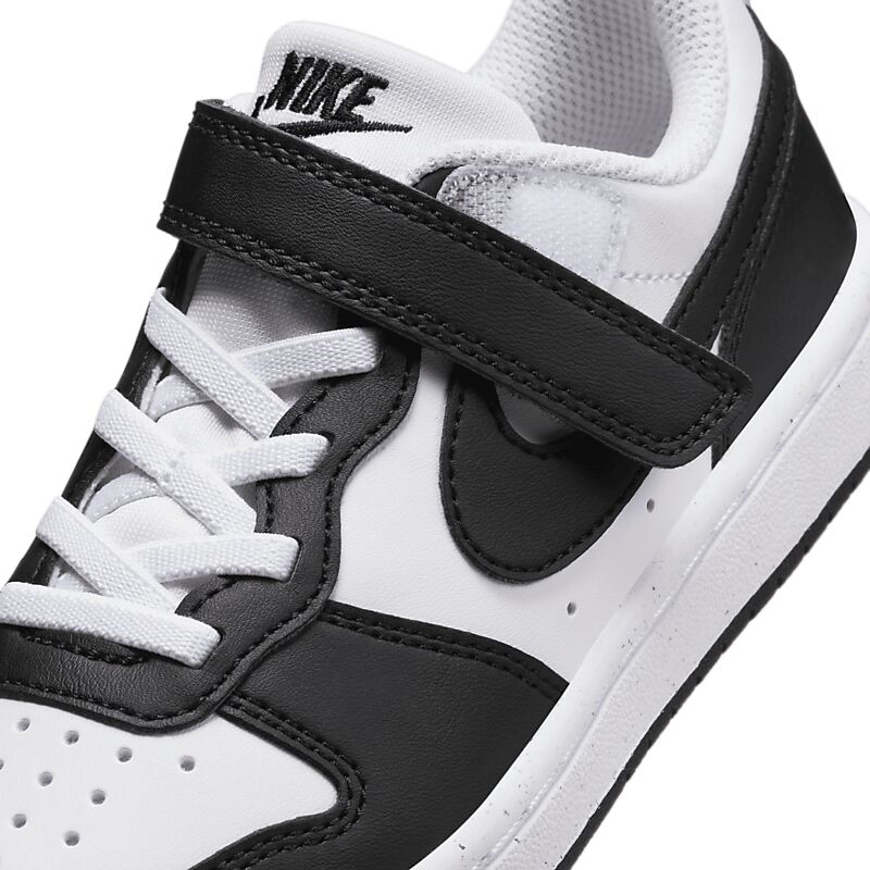 NIKE J Court Borough Low Ps på